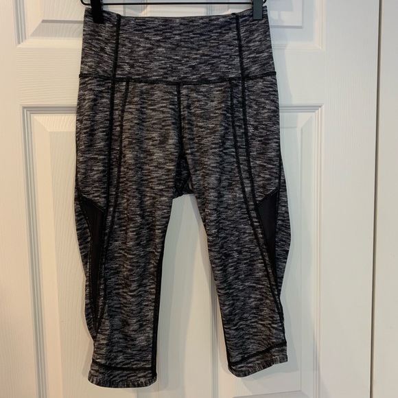 lululemon athletica Pants - Lululemon Drop It Like It's Hot Crop